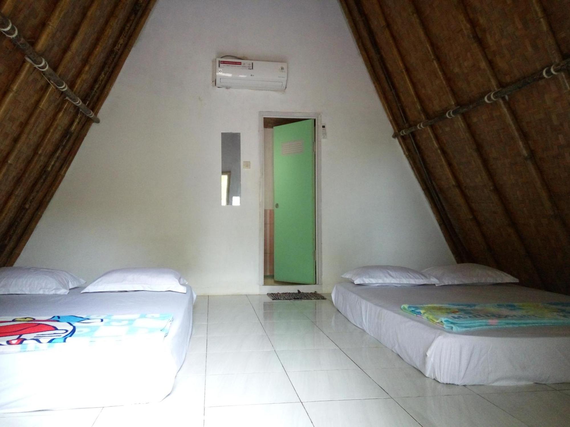 Bunar Tunggal Villa N Resto Anyer Exterior foto